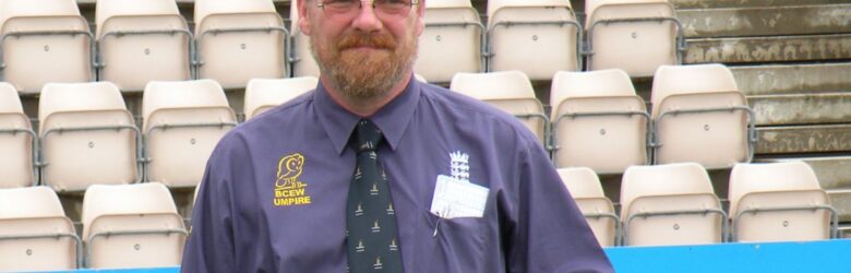 Pete Marshall (On Right) stands with fellow umpire Les Clemenson at the 2010 Primary Club Cup Final